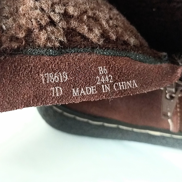 Land's End Brown Suede & Microfleece Winter Boots - Picture 8 of 8